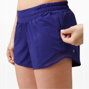 Lululemon Hotty Hot Short LR 4" deep blue color (Larkspur)